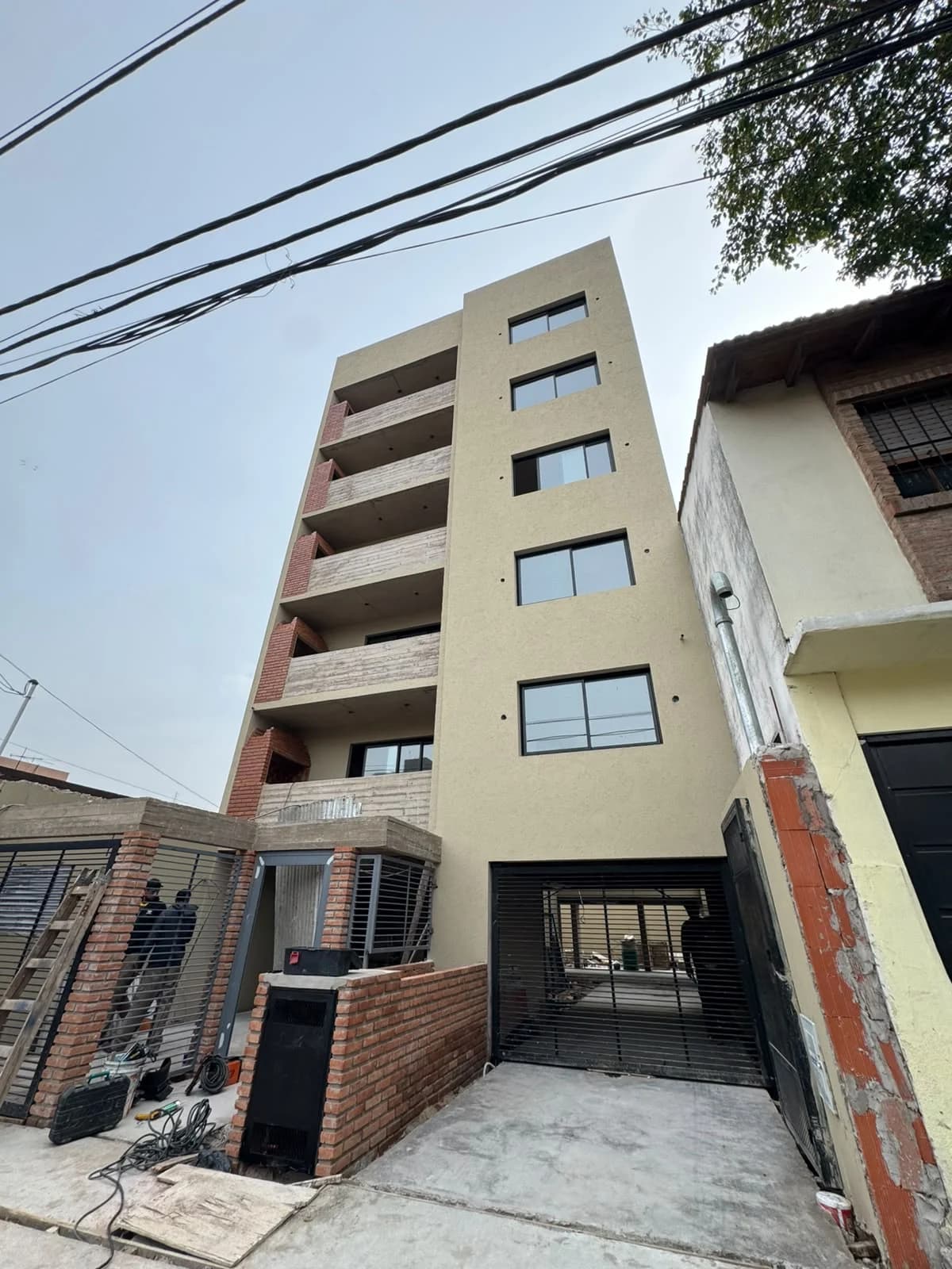 Unidad en pozo · 2 ambientes en Morón